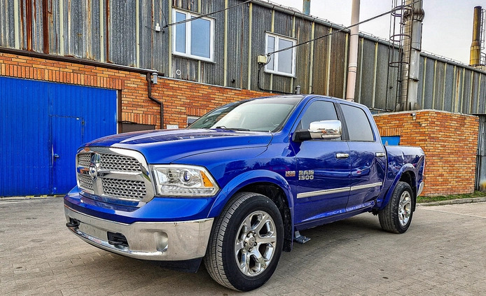 Dodge RAM cena 99000 przebieg: 166000, rok produkcji 2018 z Strzelno małe 121
